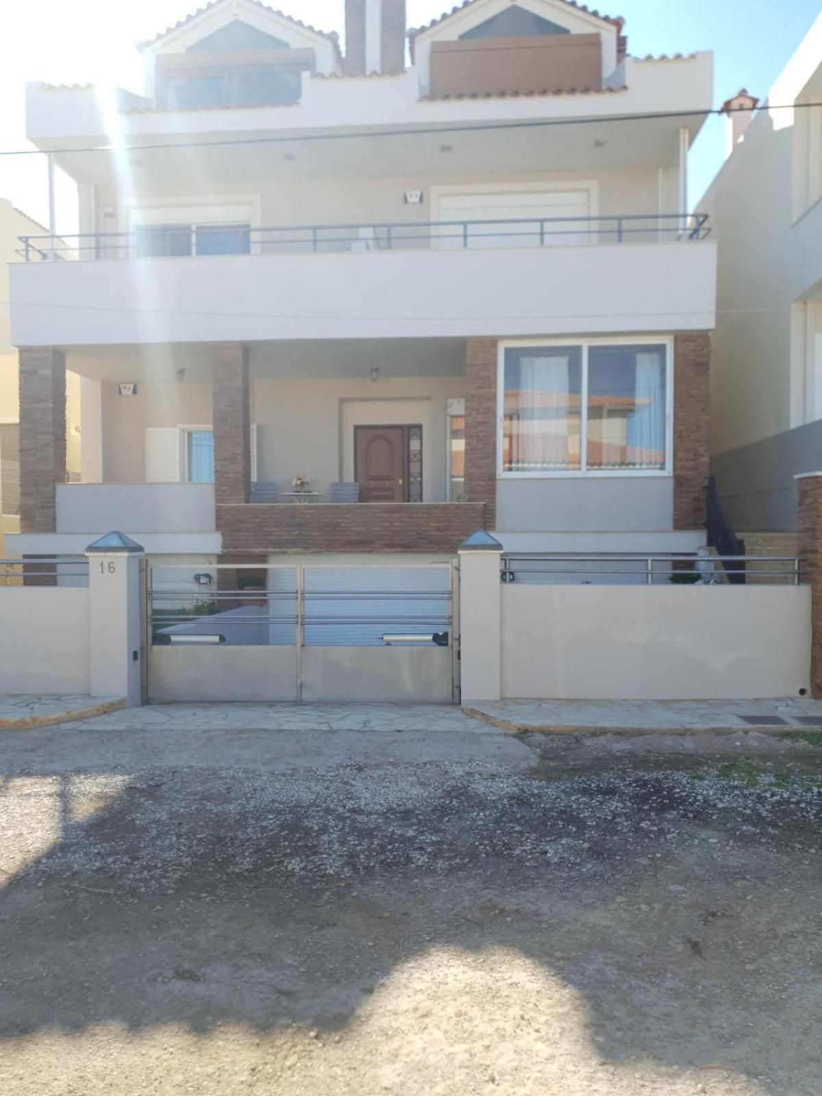 Surf House Villa Artemida  Ngoại thất bức ảnh