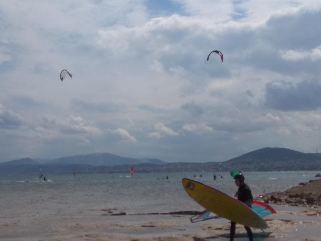 Surf House Villa Artemida  Ngoại thất bức ảnh